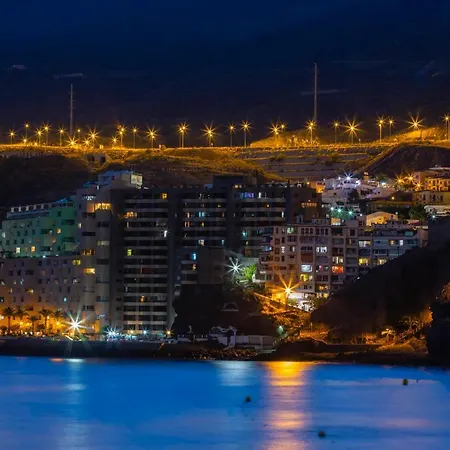 Апартаменты Seafront 33