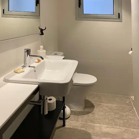 Seafront 33 * Radazul