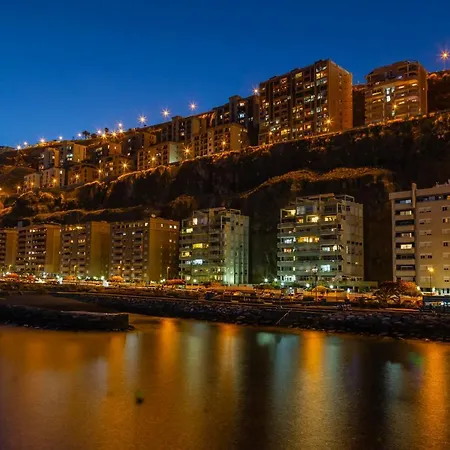 Seafront 33 Apartment